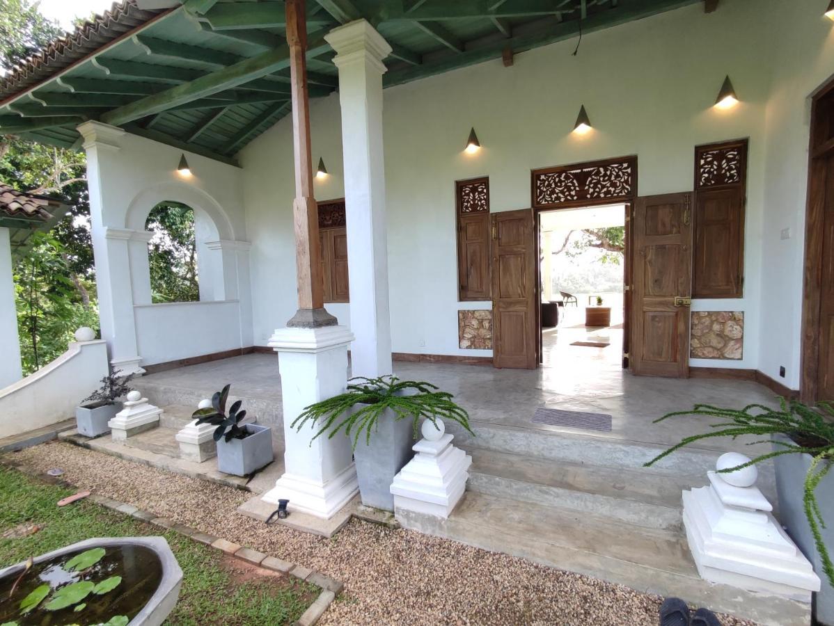 Villa Seven Faces-Luxury Escape,Stunning Views With Private Pool For A Couple Or Family! Galle Buitenkant foto