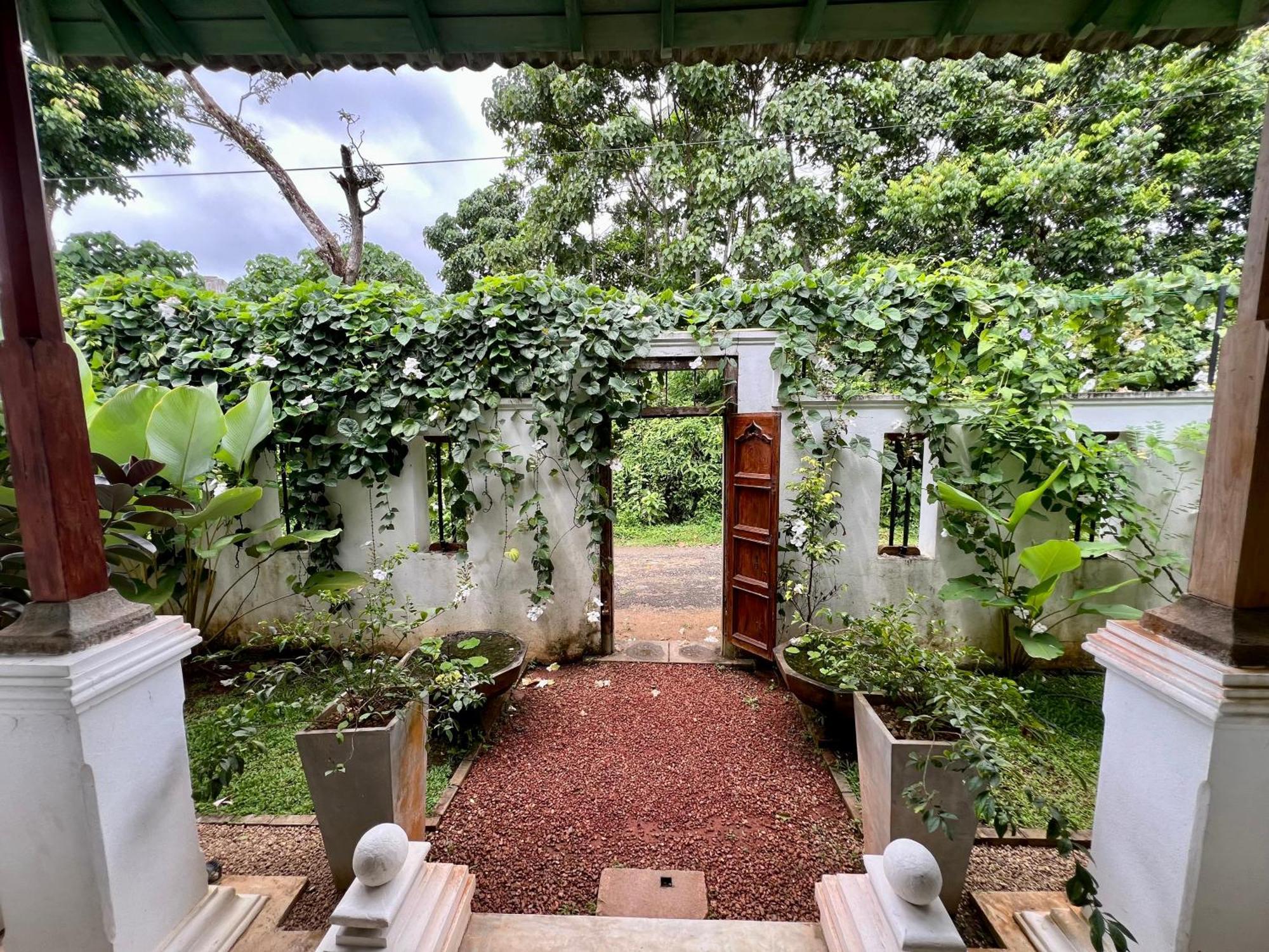 Villa Seven Faces-Luxury Escape,Stunning Views With Private Pool For A Couple Or Family! Galle Buitenkant foto